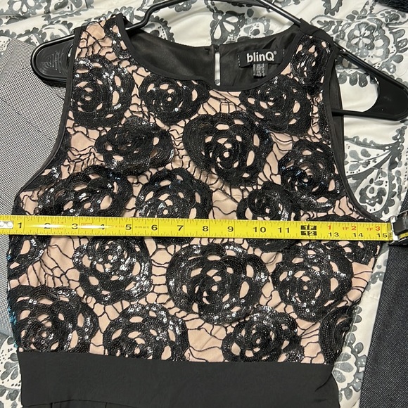 Adorable dressy pant jumpsuit with pockets. - Picture 4 of 5